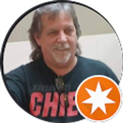 Profile photo of Pete Wentz