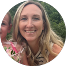 Profile photo of Kristen Quinlisk