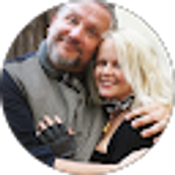 Profile photo of Kesha & Matt Hawk