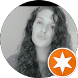 Profile photo of Caitlyn Hamilton