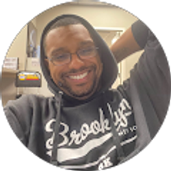 Profile photo of Alexander Juliao