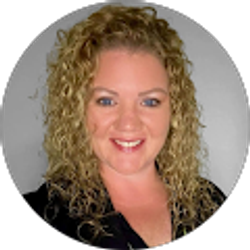 Profile photo of Lara YoJo