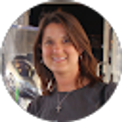 Profile photo of Diana Golden