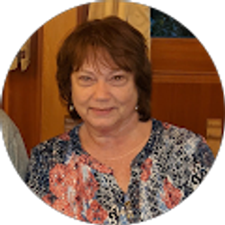 Profile photo of Daphne Bean