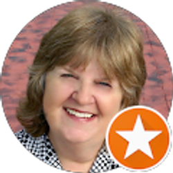 Profile photo of Liz Knowles