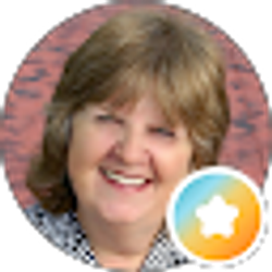 Profile photo of Liz Knowles
