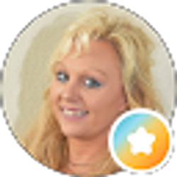 Profile photo of Kendra Riedel