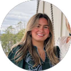 Profile photo of Zoe Fuhr