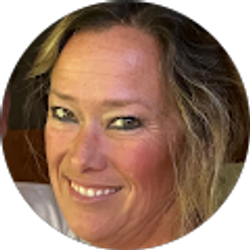 Profile photo of Louise Ferrasci