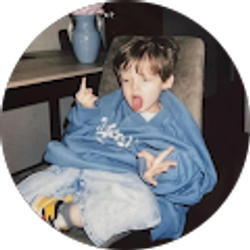 Profile photo of Eddie Ye