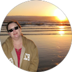 Profile photo of Kelly Merlo