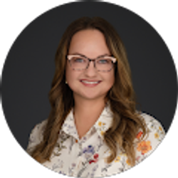 Profile photo of Laura Hughes