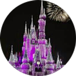 Profile photo of Raeshal Schenkenberger