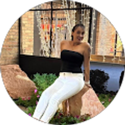 Profile photo of Veronica Gallardo