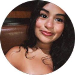 Profile photo of Valeria Oviedo