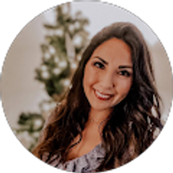 Profile photo of Nadia Douk