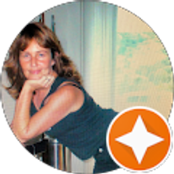 Profile photo of Laurie Ann