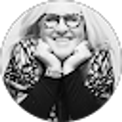 Profile photo of Julie Nunn