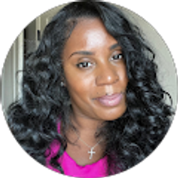 Profile photo of Roxanne Williams