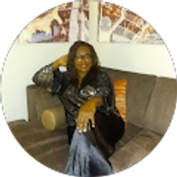 Profile photo of Andrea Pettice