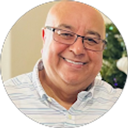 Profile photo of Eli Elarabi