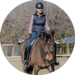 Profile photo of Julie Wood