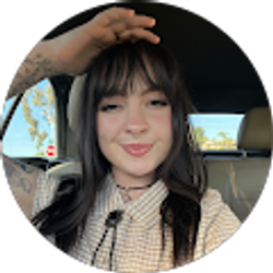 Profile photo of Hailey Murphy