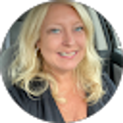 Profile photo of Kelley Mardis
