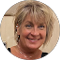 Profile photo of Julie Sears