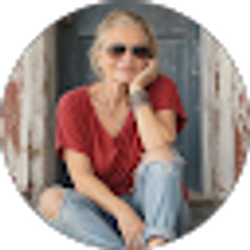 Profile photo of debbie perrenoud