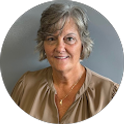 Profile photo of Kim Burke