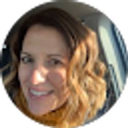 Profile photo of Lindsey Rossbach