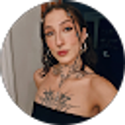 Profile photo of Niki Buck