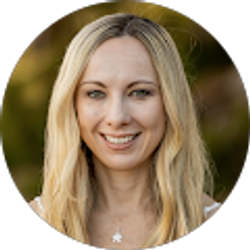 Profile photo of Amy Thomas