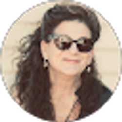 Profile photo of Christine Du Mond