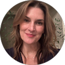 Profile photo of Amanda Rothwell