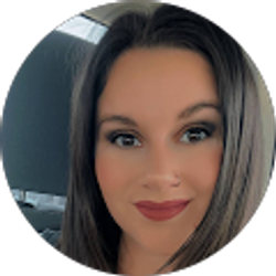 Profile photo of Hannah Hollowell