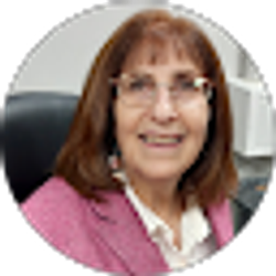 Profile photo of Julia Lederman