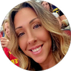 Profile photo of Holli Phillips