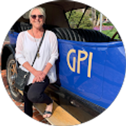 Profile photo of Rebecca Geiger