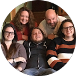 Profile photo of Suzie Ricottilli