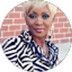 Profile photo of Patra Trapp The Writer