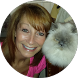 Profile photo of Lisa Grobe