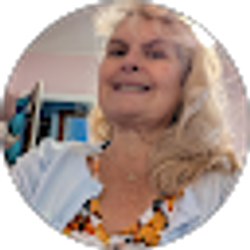 Profile photo of Lisa Schmidt
