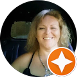 Profile photo of shellie oaks