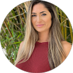 Profile photo of Olivia Thayer