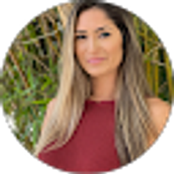 Profile photo of Olivia Thayer