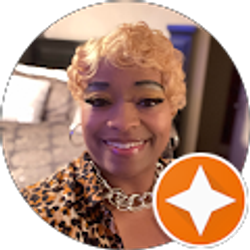 Profile photo of Stephanie Holloway