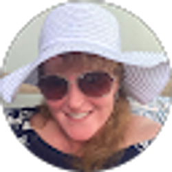Profile photo of Tracey Edwards