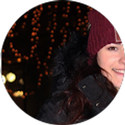 Profile photo of Lauren Lindsey